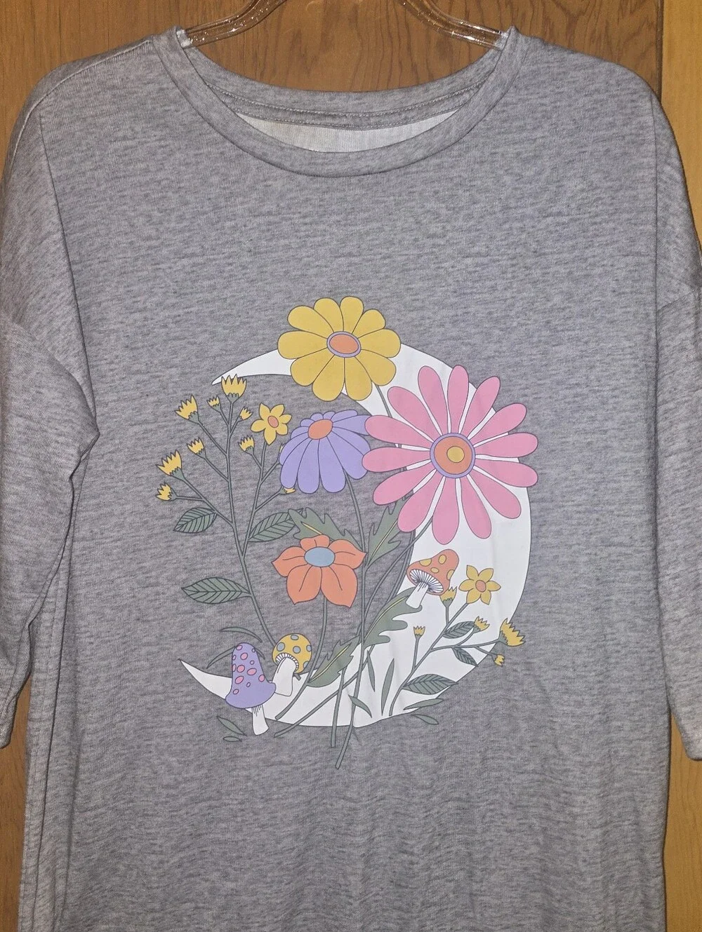 New no tags old navy little girls XL (14-16) mooon and mushroom graphic tshirt